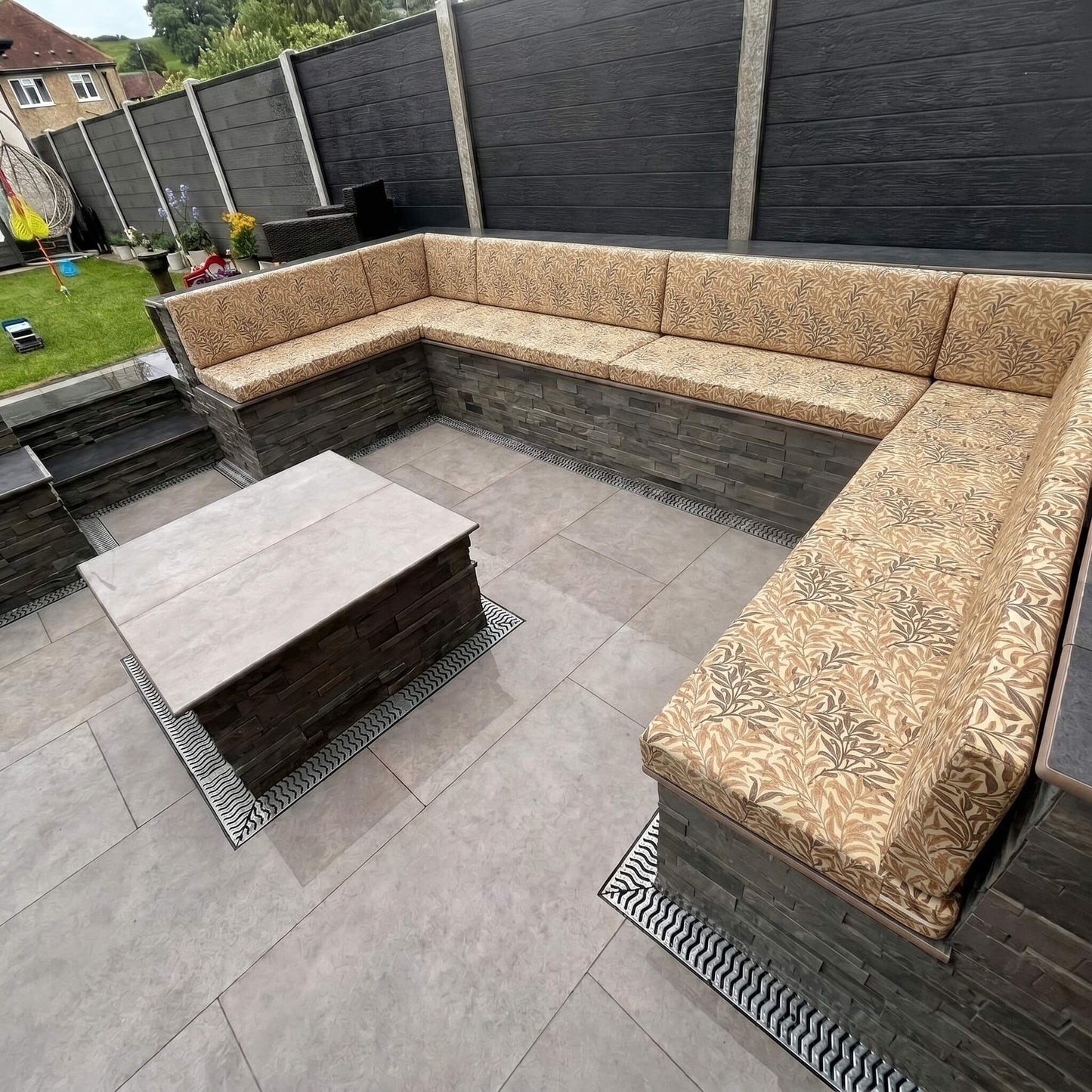 Premium waterproof patio furniture seating cushions with high-density foam and heavy-duty zipped covers for outdoor garden seating