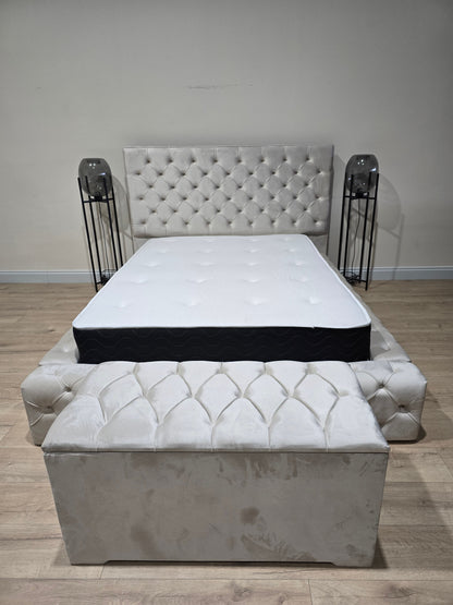 Creamy white  bose bed chesterfield tufted matching buttons