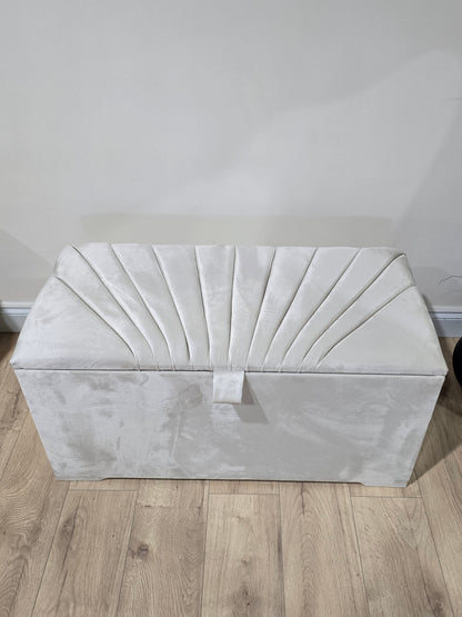 sunshine bedroom Ottoman deep bedroom storage box bench seat